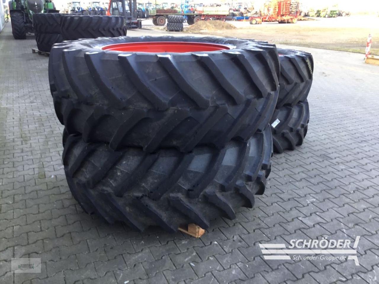 Zwillingsrad typu Fendt KOMPLETTRÄDER 650/65 R42 | 600/65 R28, Gebrauchtmaschine v Wildeshausen (Obrázek 3)
